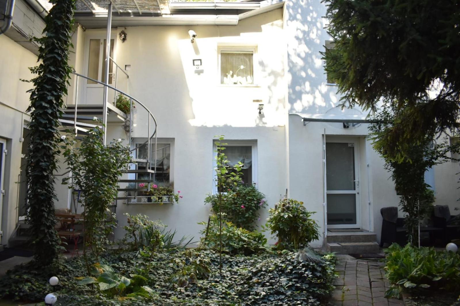 קלוז'-נאפוקה Anna'S Guesthouse מראה חיצוני תמונה